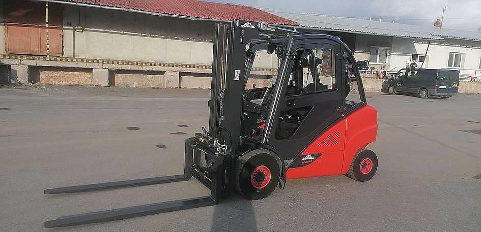 LINDE H35D-02 triplex pozicionér s bočním posuvem 2018